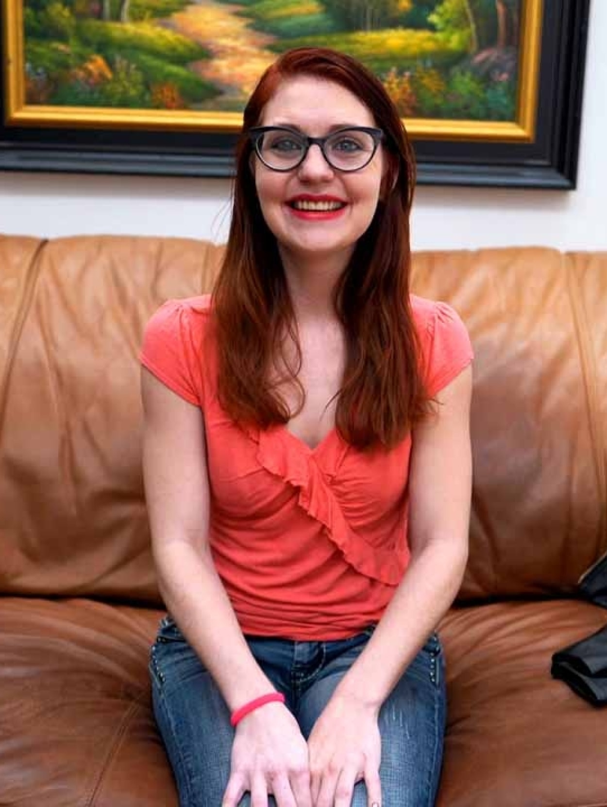 Brand New Amateurs - Dezi Rae - Ordinary Girls Doing Extraordinary Things